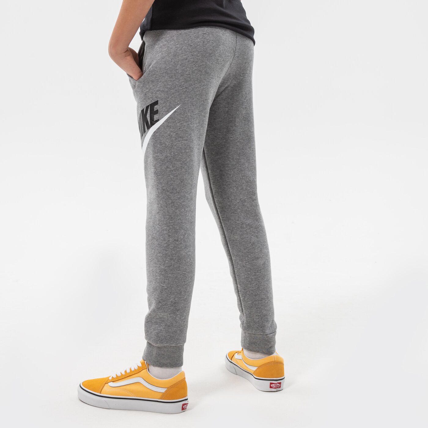 Детски панталони NIKE ПАНТАЛОНИ SPORTSWEAR CLUB FLEECE BOY cj7863-091 цвят сив