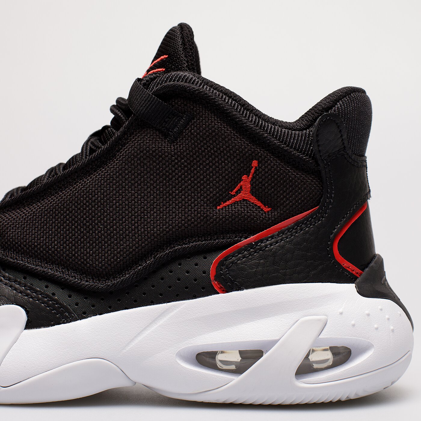 Детски маратонки JORDAN MAX AURA 4 BG  dq8404-006 цвят черен