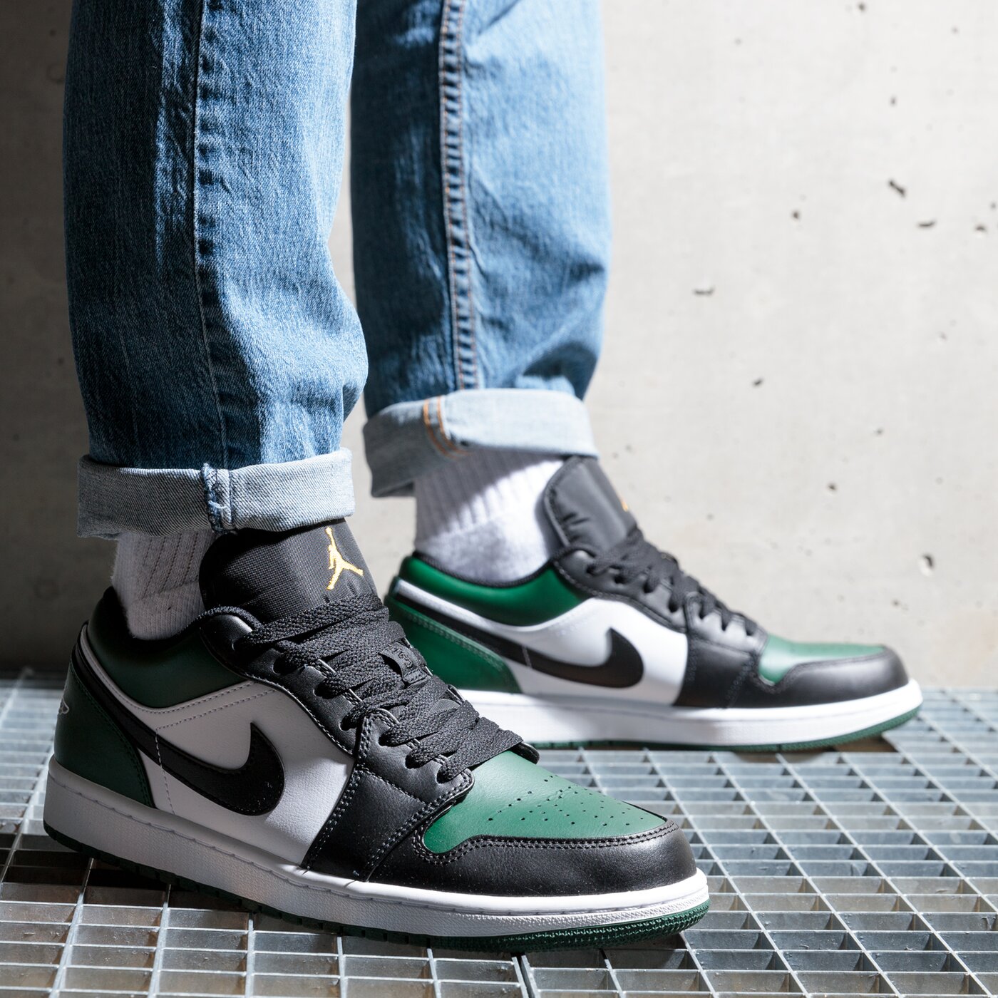 Мъжки маратонки AIR JORDAN 1 LOW  553558-371 цвят зелен