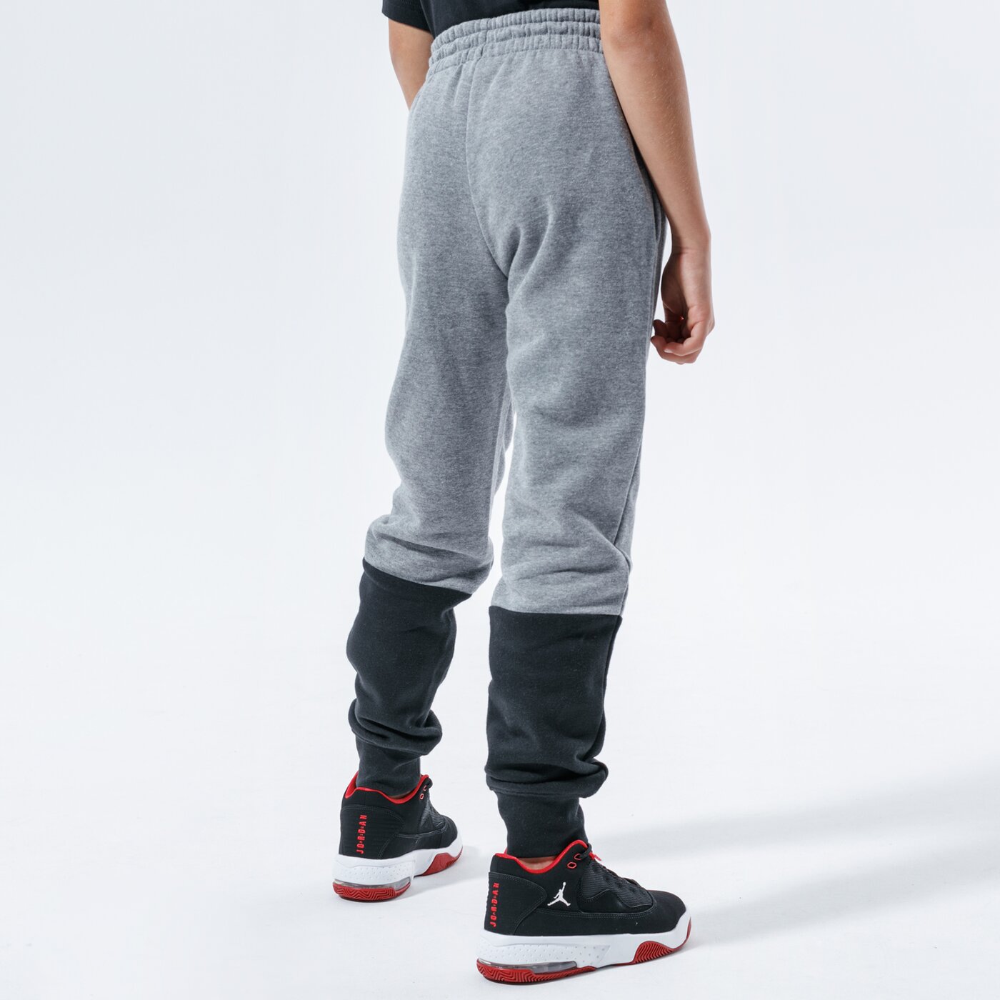 Детски панталони JORDAN ПАНТАЛОНИ JUMPMAN AIR FLEECE PANT BOY 957725-k6n цвят сив