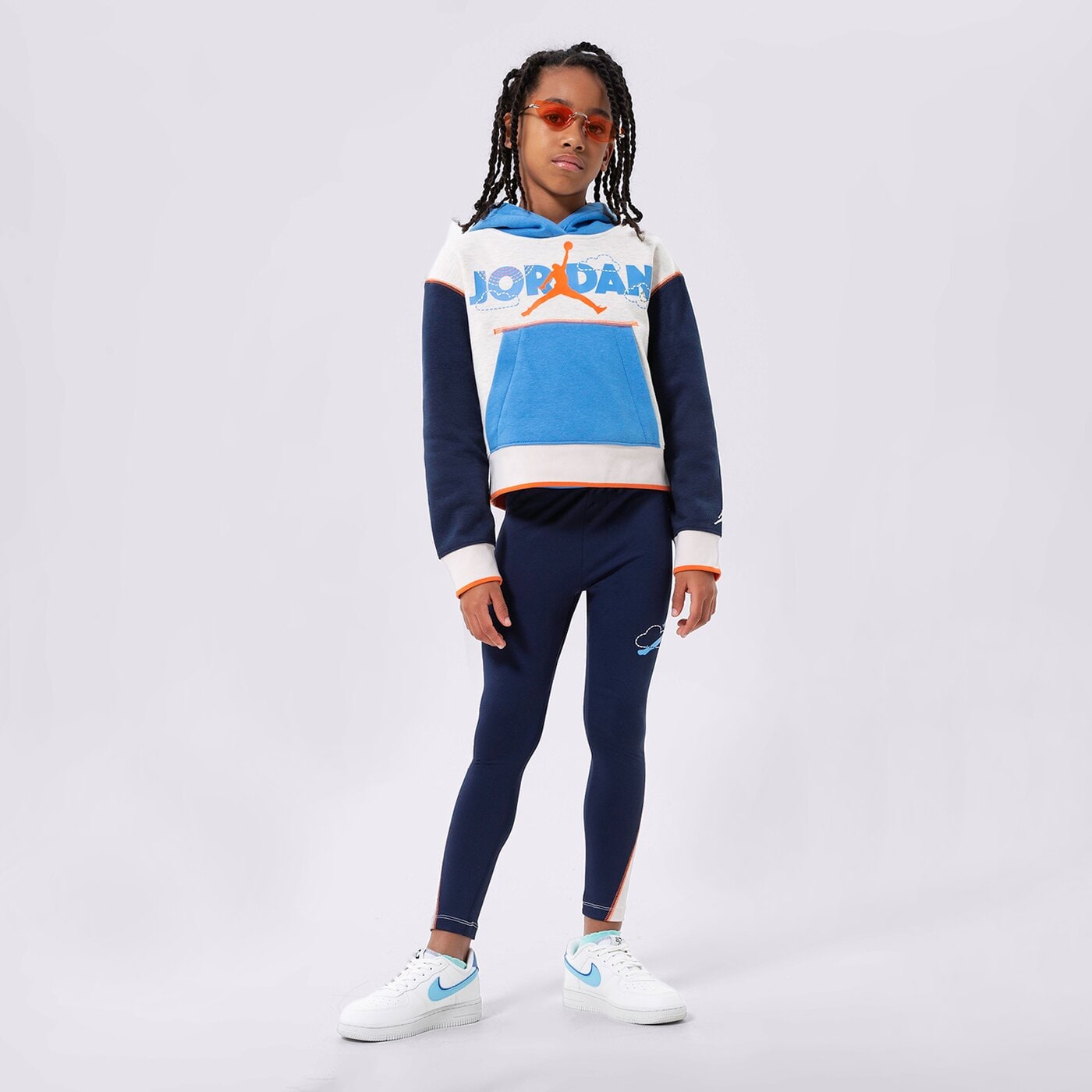 Детски суичър JORDAN СУИТЧЪР С КАЧУЛКА BACKYARD ADVENTURE BOXY GIRL 45b757-w67 цвят бял