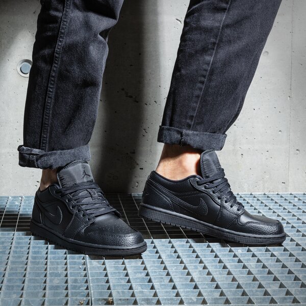 Мъжки маратонки JORDAN AIR 1 LOW  553558-091 цвят черен