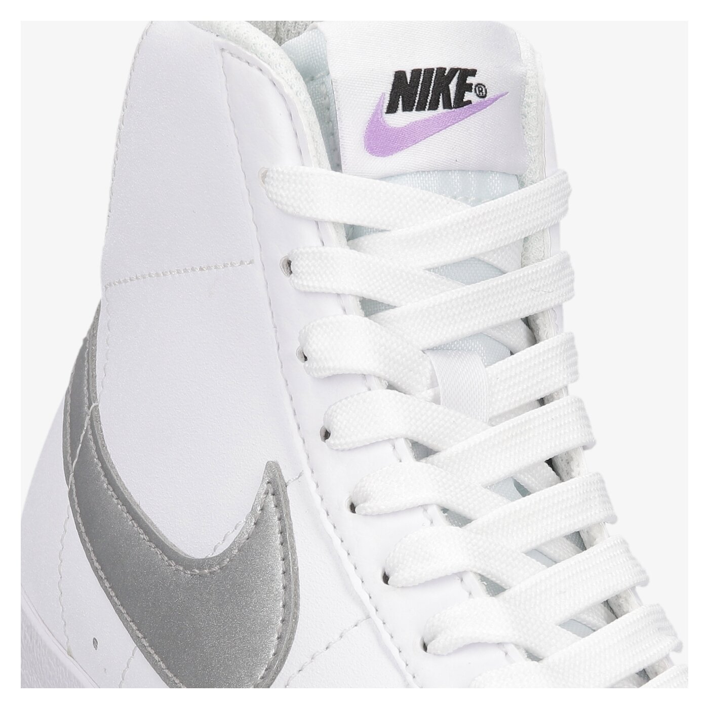 Детски маратонки NIKE BLAZER MID '77 da4086-101 цвят бял