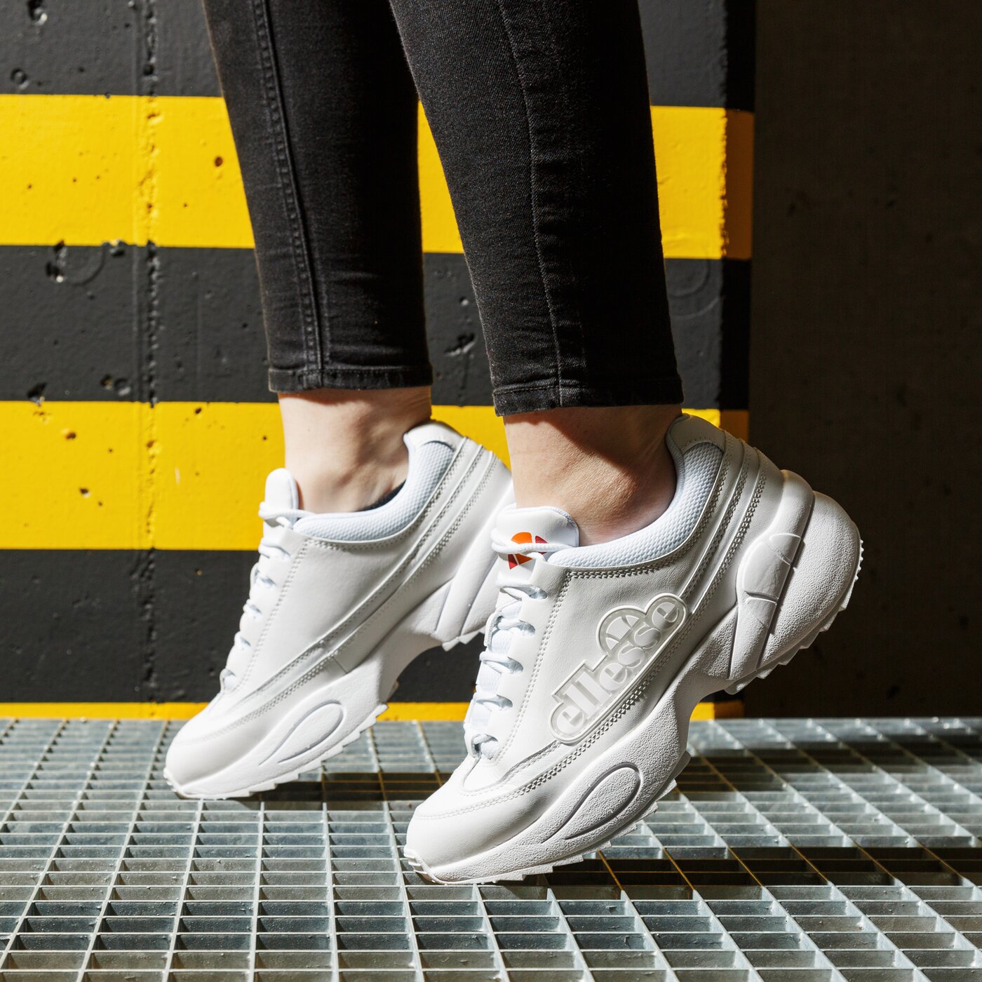 Дамски маратонки ELLESSE SPARTA 613649 цвят бял