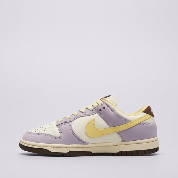 Дамски маратонки NIKE W DUNK LOW PRM fb7910-500 цвят бял