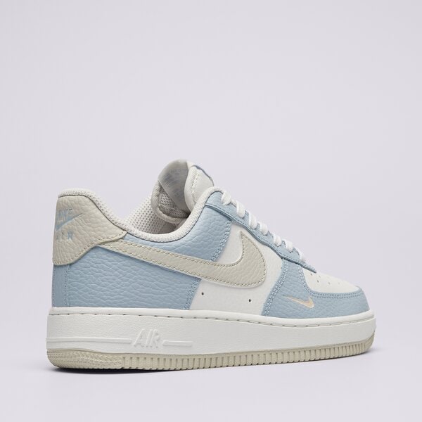 Дамски маратонки NIKE W AIR FORCE 1 '07  hf0022-400 цвят син