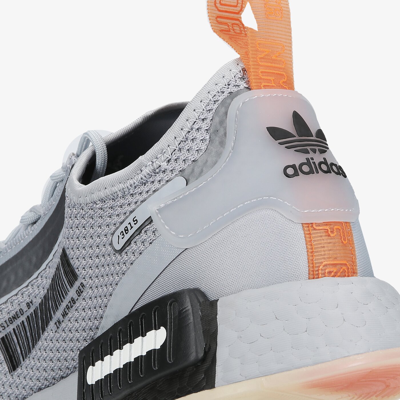 Мъжки маратонки ADIDAS NMD_R1 SPECTOO  fz3200 цвят сив