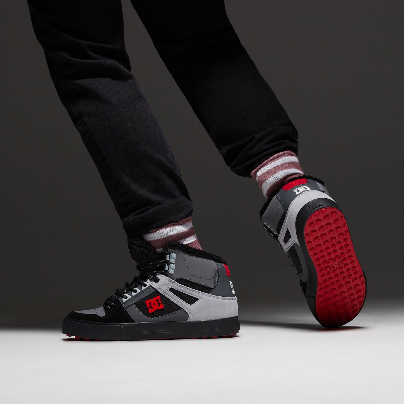 Мъжки зимни обувки DC PURE HIGH-TOP WC WNT adys400047xskr цвят сив