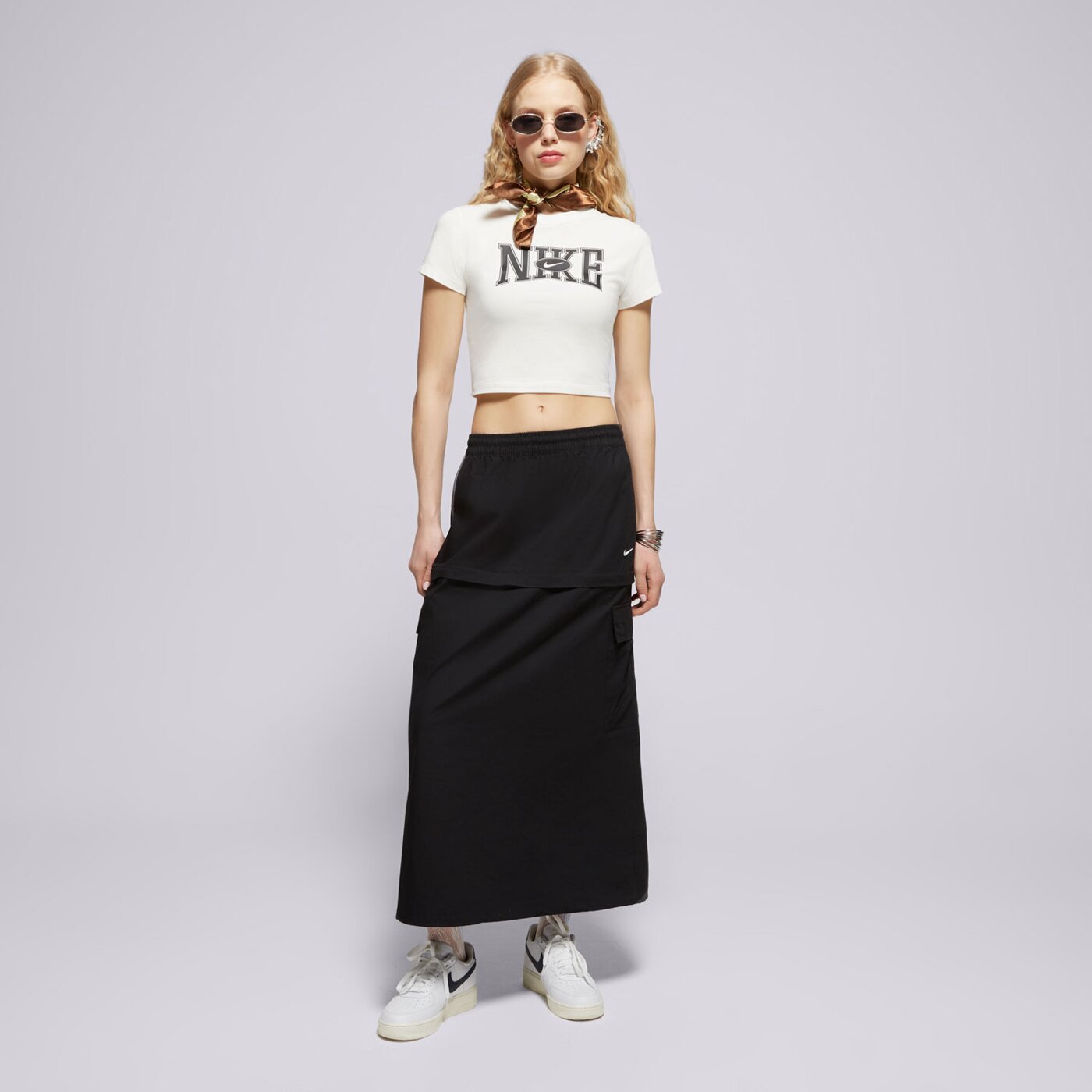 Дамска тениска NIKE ТЕНИСКА W NSW SLIM CROP TEE STREET hq1709-133 цвят кремав