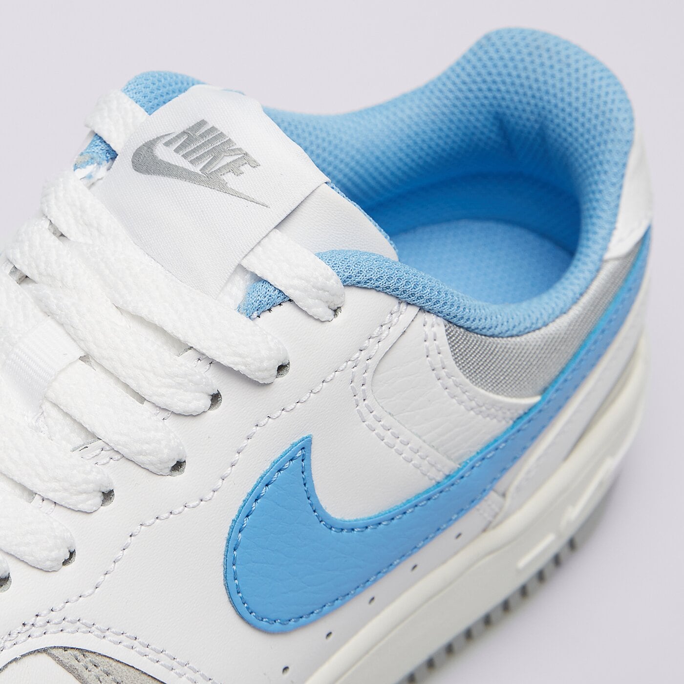 Дамски маратонки NIKE GAMMA FORCE  dx9176-108 цвят бял