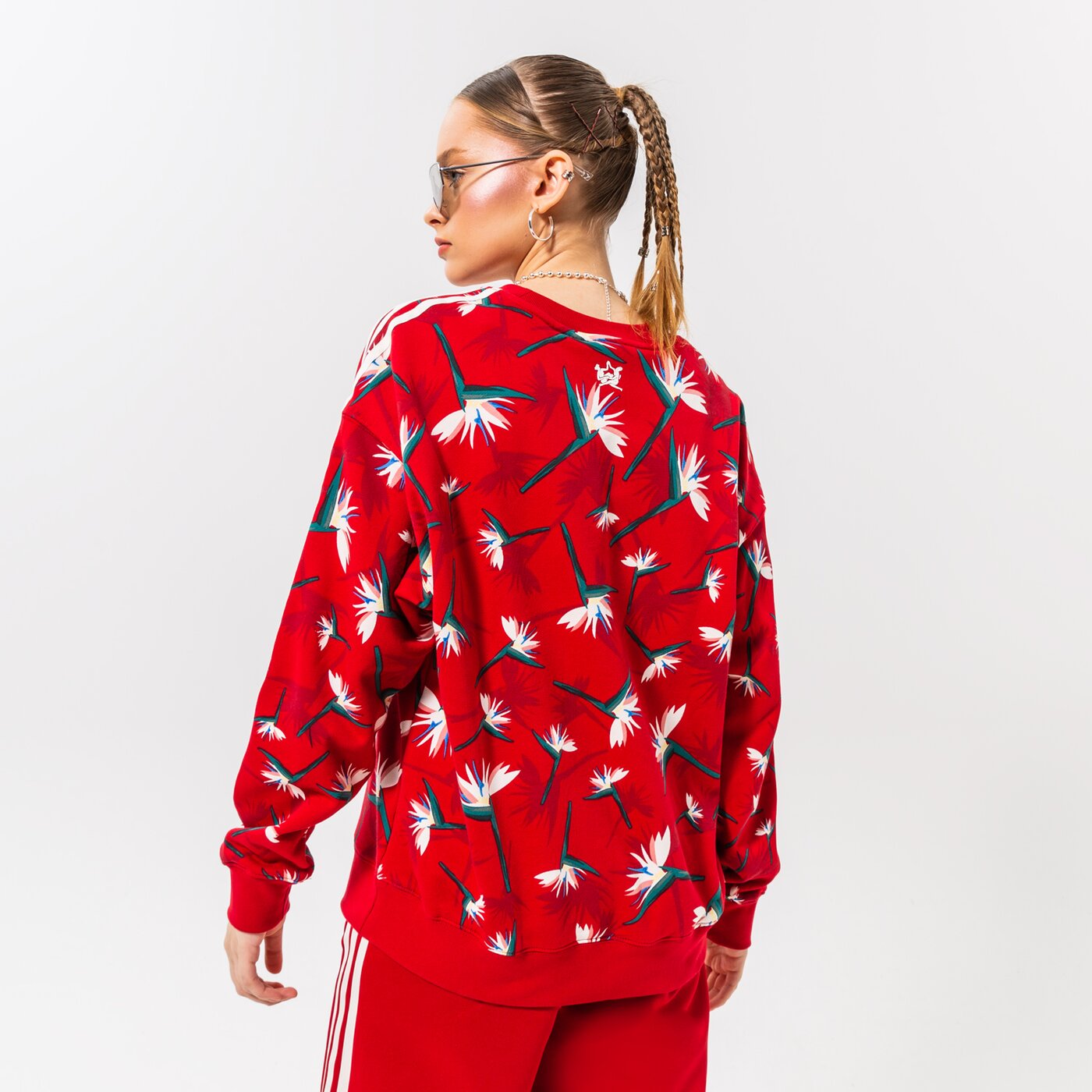 Дамски суичър ADIDAS СУИТЧЪР CREW SWEATER hk5213 цвят червен