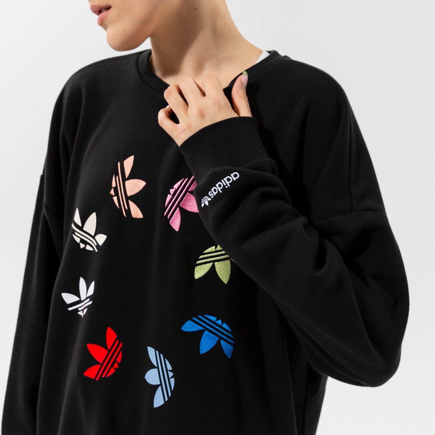 Дамски суичър ADIDAS СУИТЧЪР SWEATSHIRT h36845 цвят черен