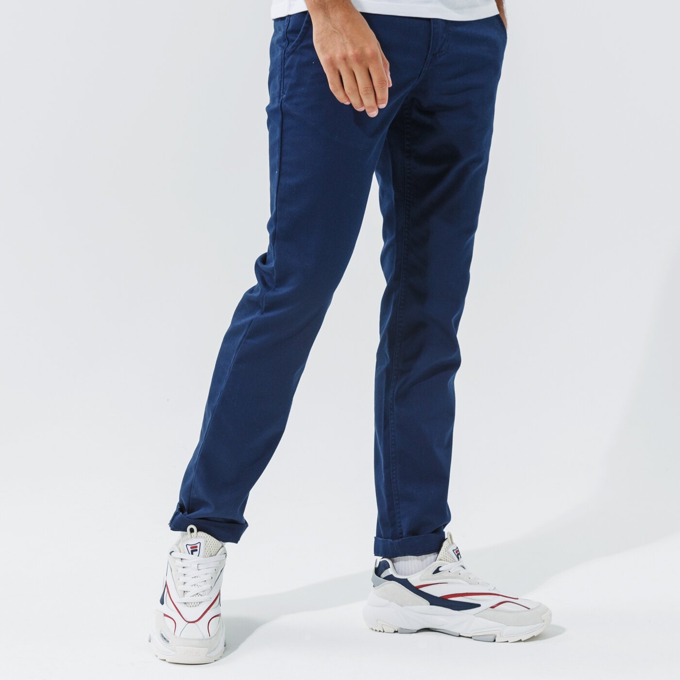 Мъжки панталони VANS ПАНТАЛОНИ AUTHENTIC CHINO SLIM PANT vn0a5fj7lkz1 цвят тъмносин