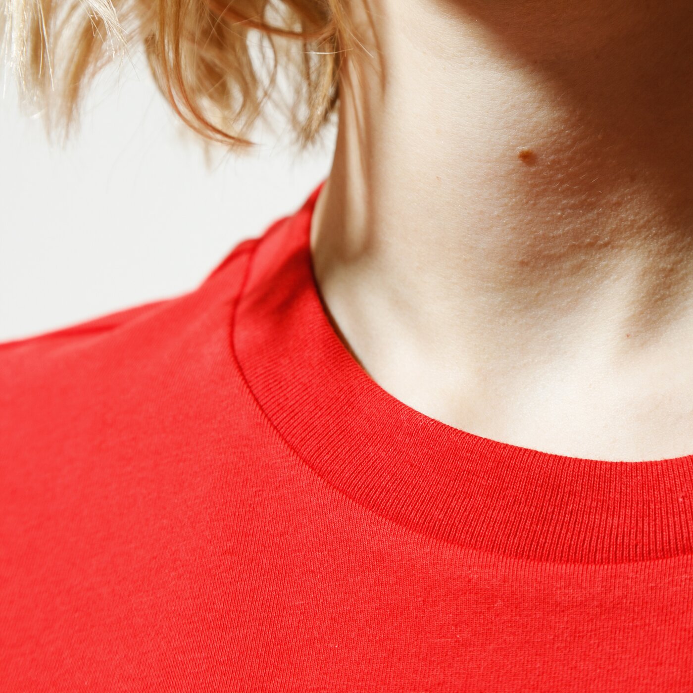 Дамска тениска ADIDAS ТЕНИСКА TREFOIL TEE fm3302 цвят червен