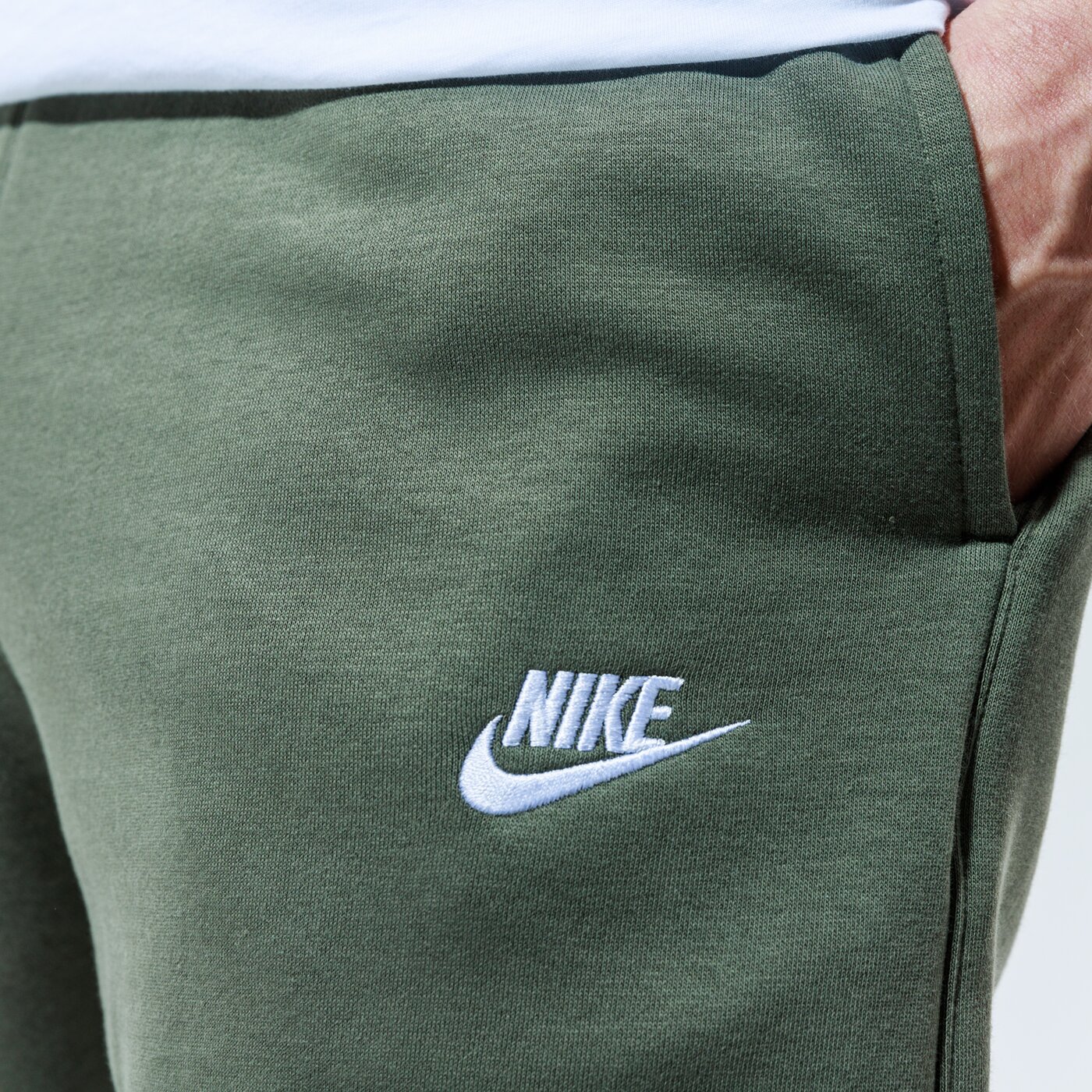 Мъжки панталони NIKE ПАНТАЛОНИ SPORTSWEAR CLUB FLEECE bv2671-380 цвят зелен