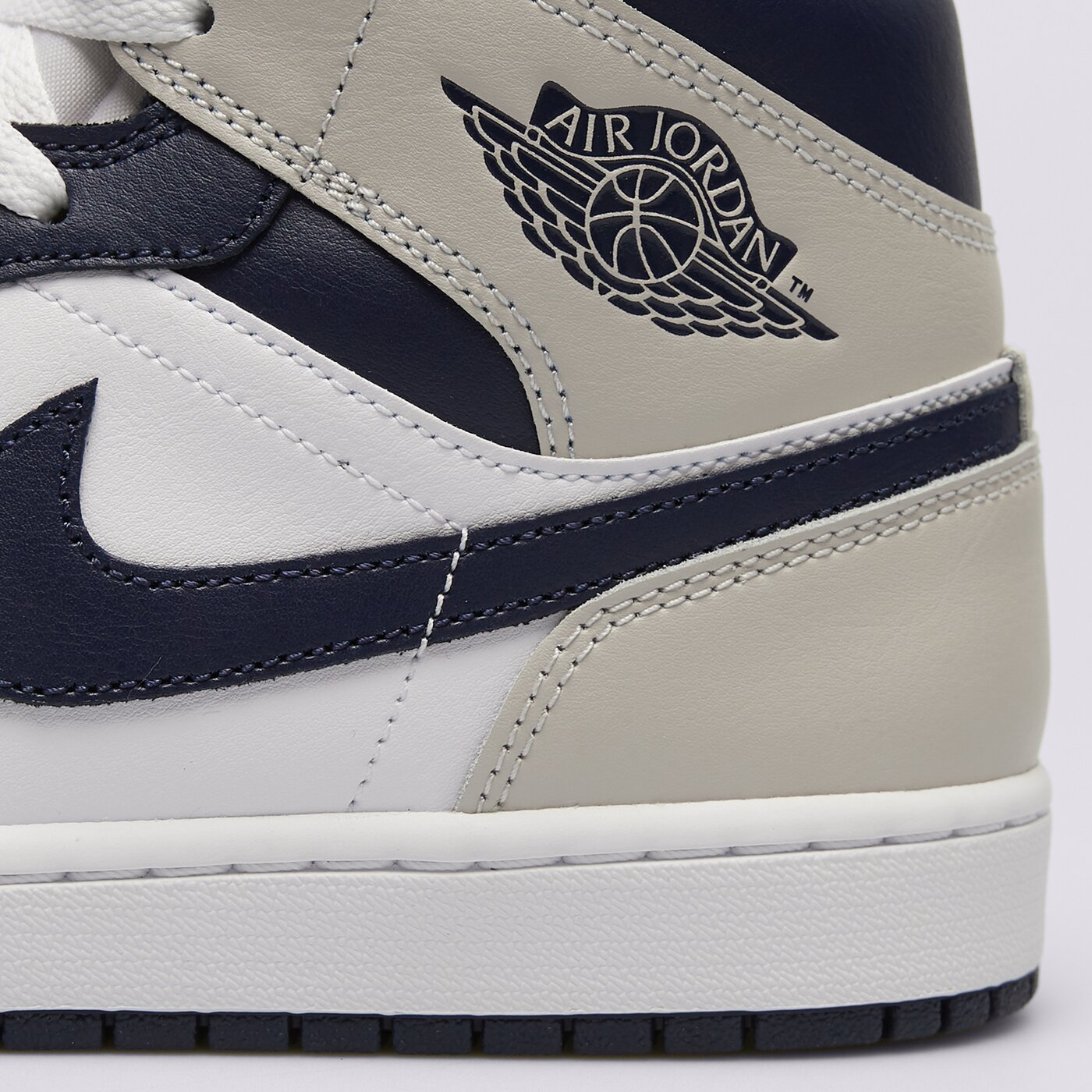 Мъжки маратонки AIR JORDAN 1 MID  dq8426-146 цвят бял