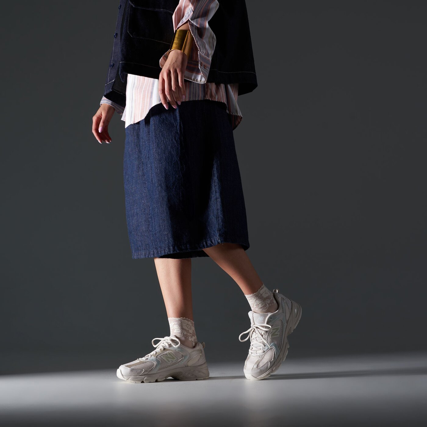 Дамски маратонки NEW BALANCE 530  mr530aa1 цвят кремав