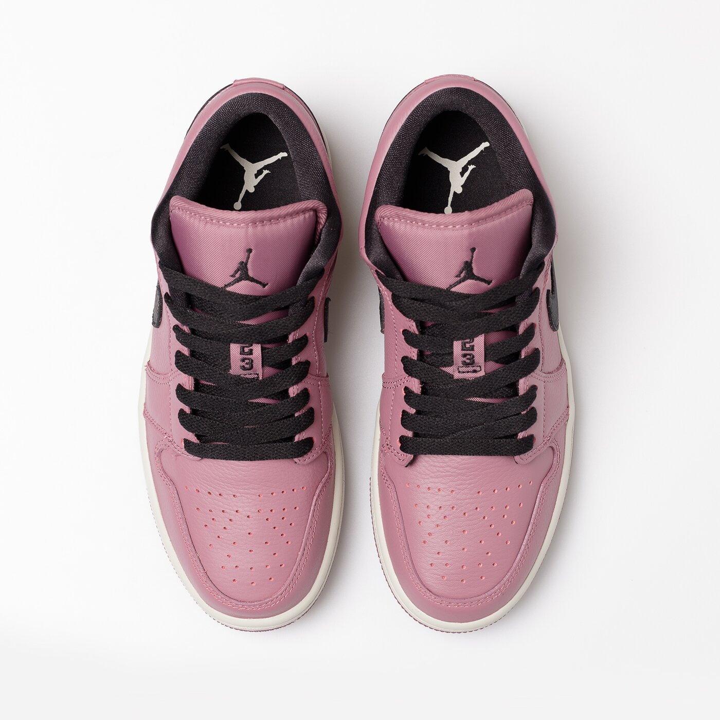 Дамски маратонки AIR JORDAN 1 LOW SE  dc7268-500 цвят виолетов