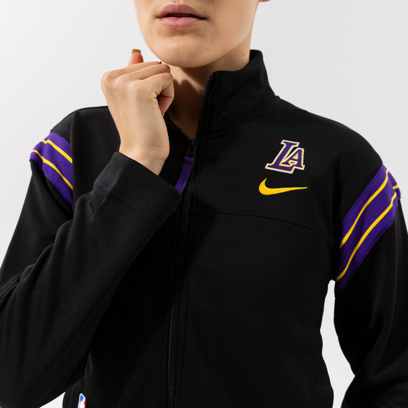 Дамско зимно яке NIKE ЯКЕ LAL W NK TRKST JKT CTS 75 NBA db1400-010 цвят черен