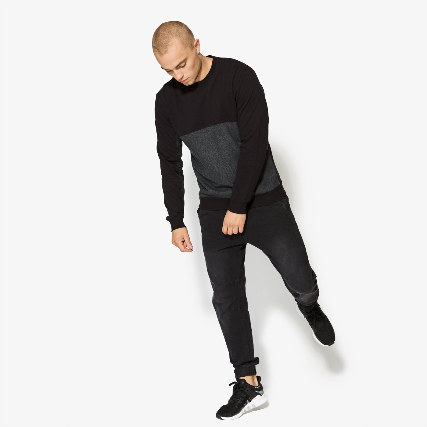 Мъжки суичър CONFRONT СУИТЧЪР ARNICA cf37blm13001 цвят черен