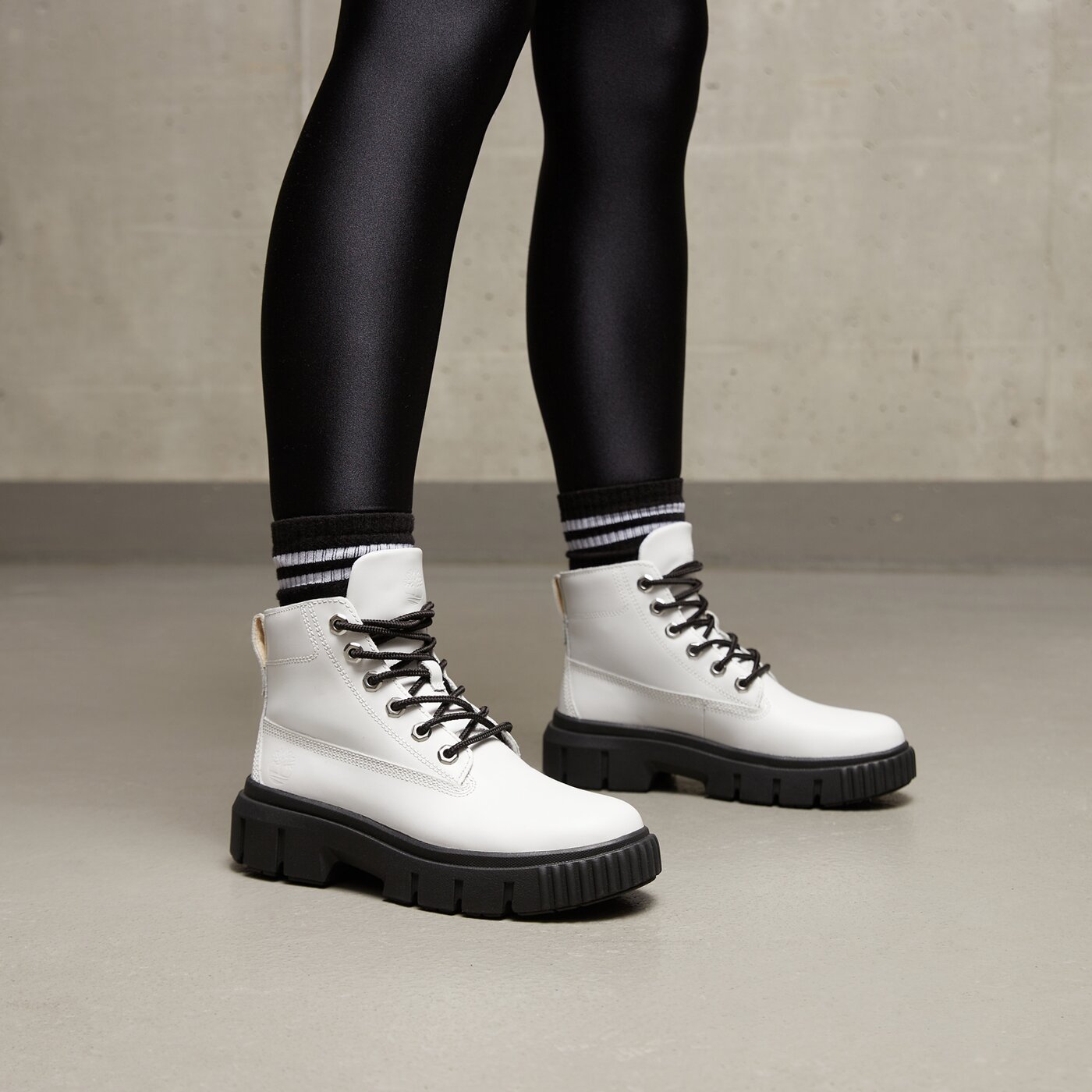 Дамски кежуал TIMBERLAND GREYFIELD LEATHER BOOT tb0a41zw1001 цвят бял