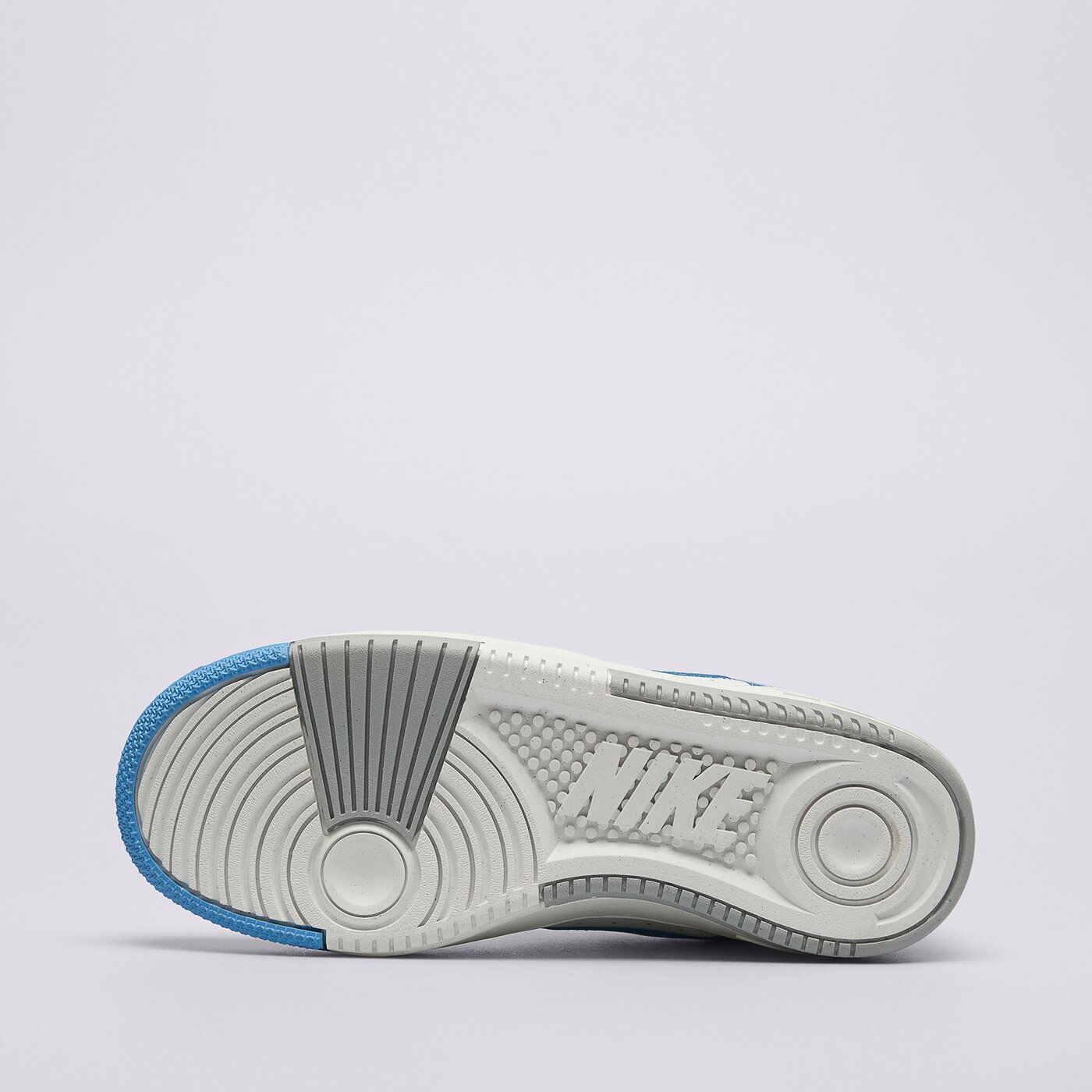 Дамски маратонки NIKE GAMMA FORCE  dx9176-108 цвят бял