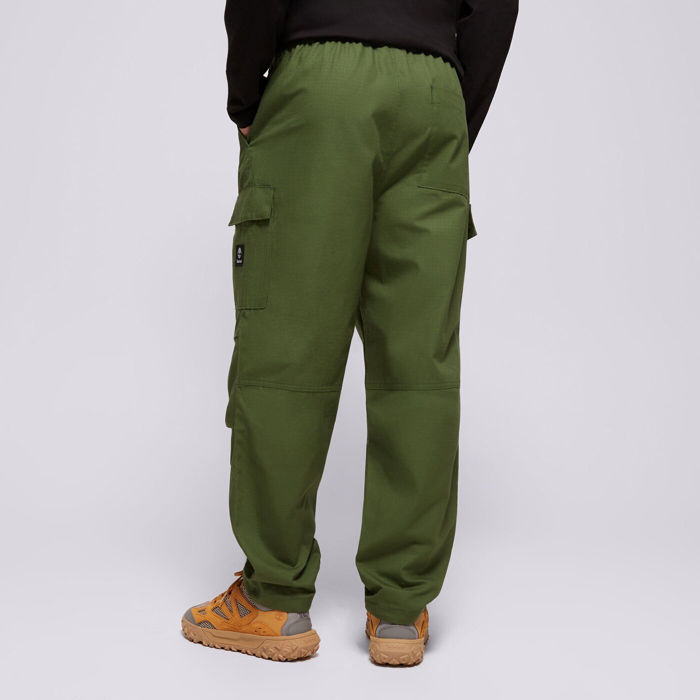 Мъжки панталони TIMBERLAND ПАНТАЛОНИ WOVEN   BADGE RIPSТОП CARGO PANT tb0a656fein1 цвят каки