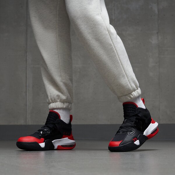 Детски маратонки JORDAN STAY LOYAL 2 BG  dq8398-016 цвят черен