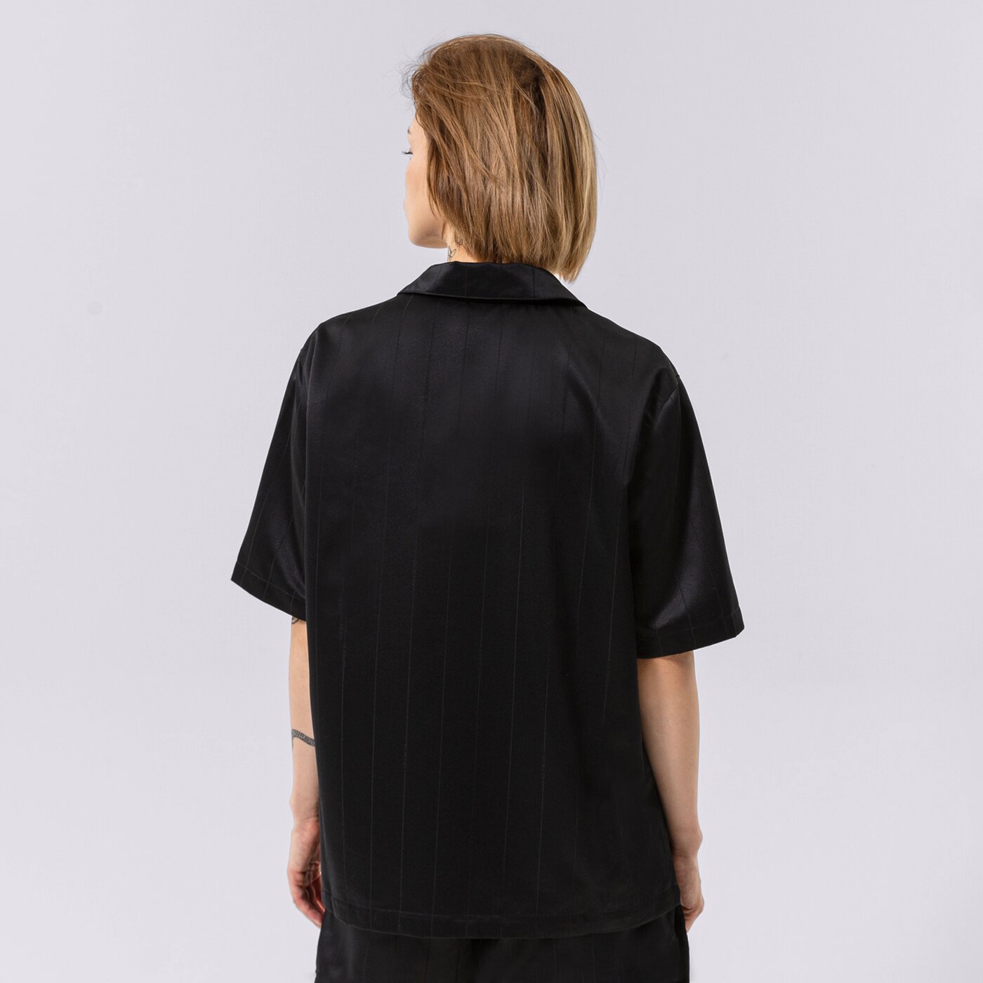 Дамска тениска JORDAN TSHIRT HERITAGE WOMEN'S WOVEN dm5228-010 цвят черен