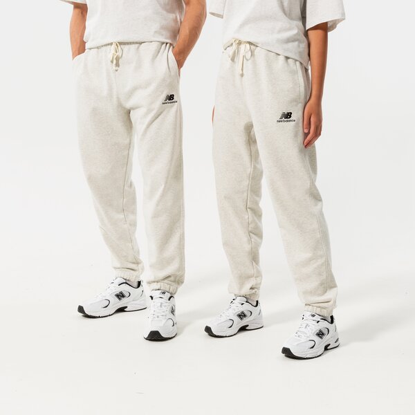 Дамски панталони NEW BALANCE ПАНТАЛОНИ NB ESSENTIALS UNI-SSENTIALS SWEATPANT up21500sah цвят сив