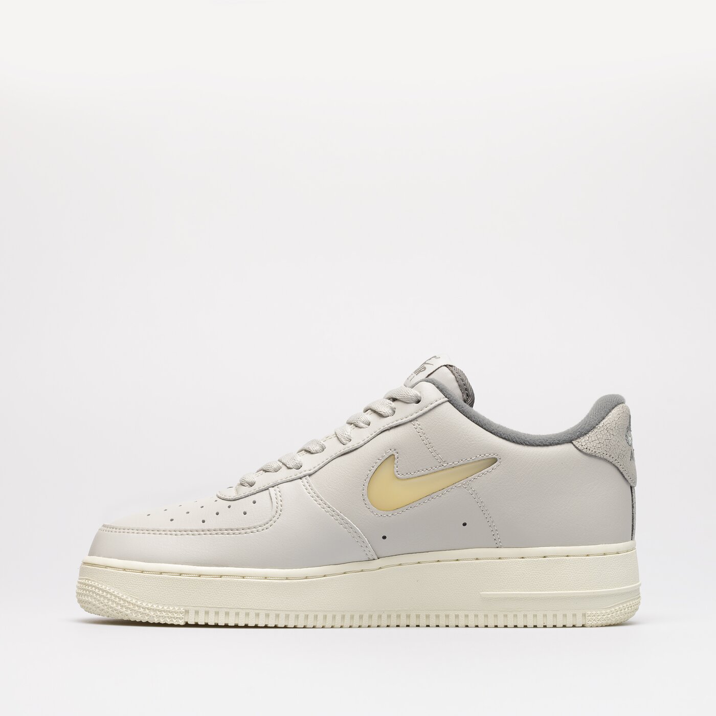 Мъжки маратонки NIKE AIR FORCE 1 '07 LX dc8894-001 цвят сив