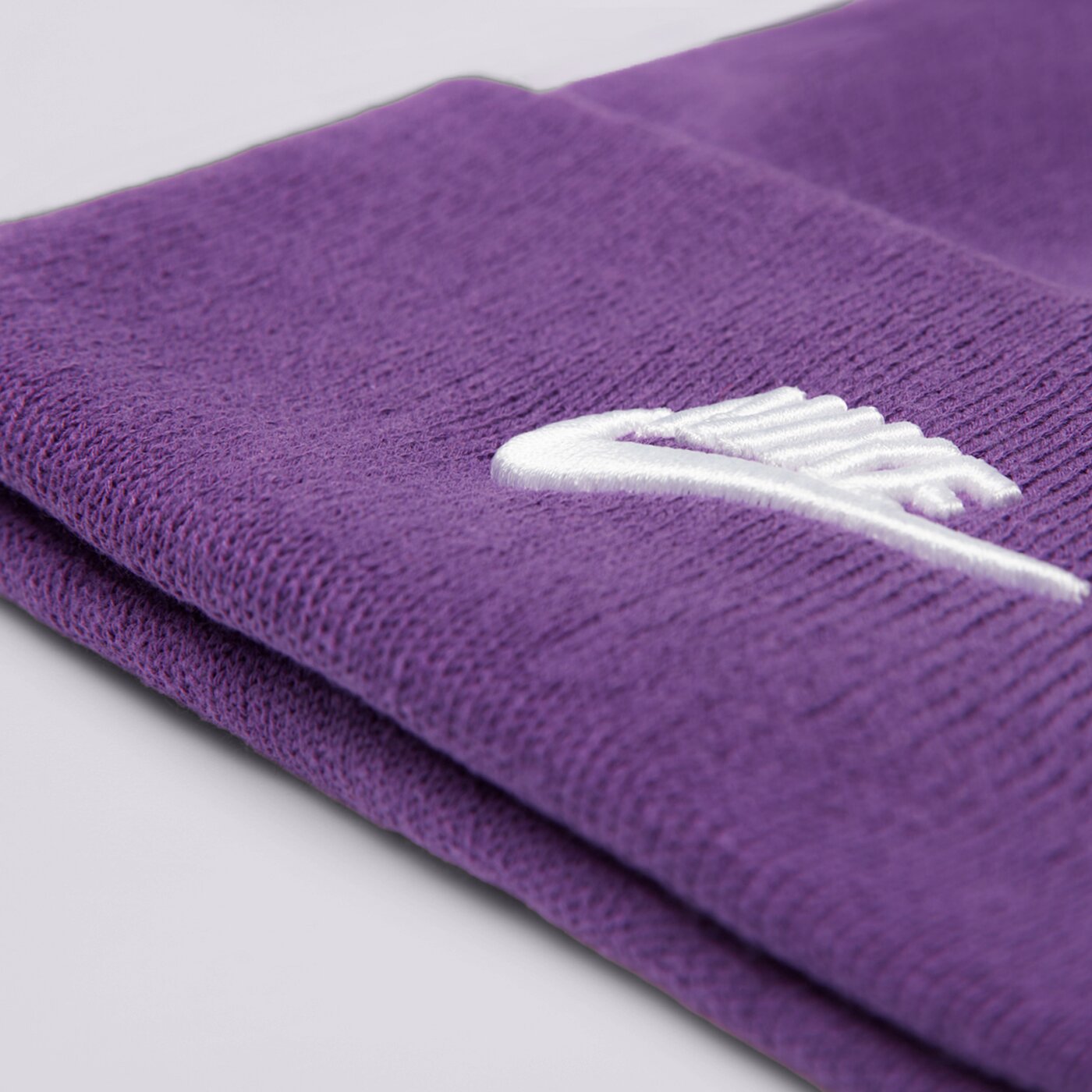 Дамска зимна шапка NIKE ШАПКА U NK TC FUT L fb6528-599 цвят виолетов