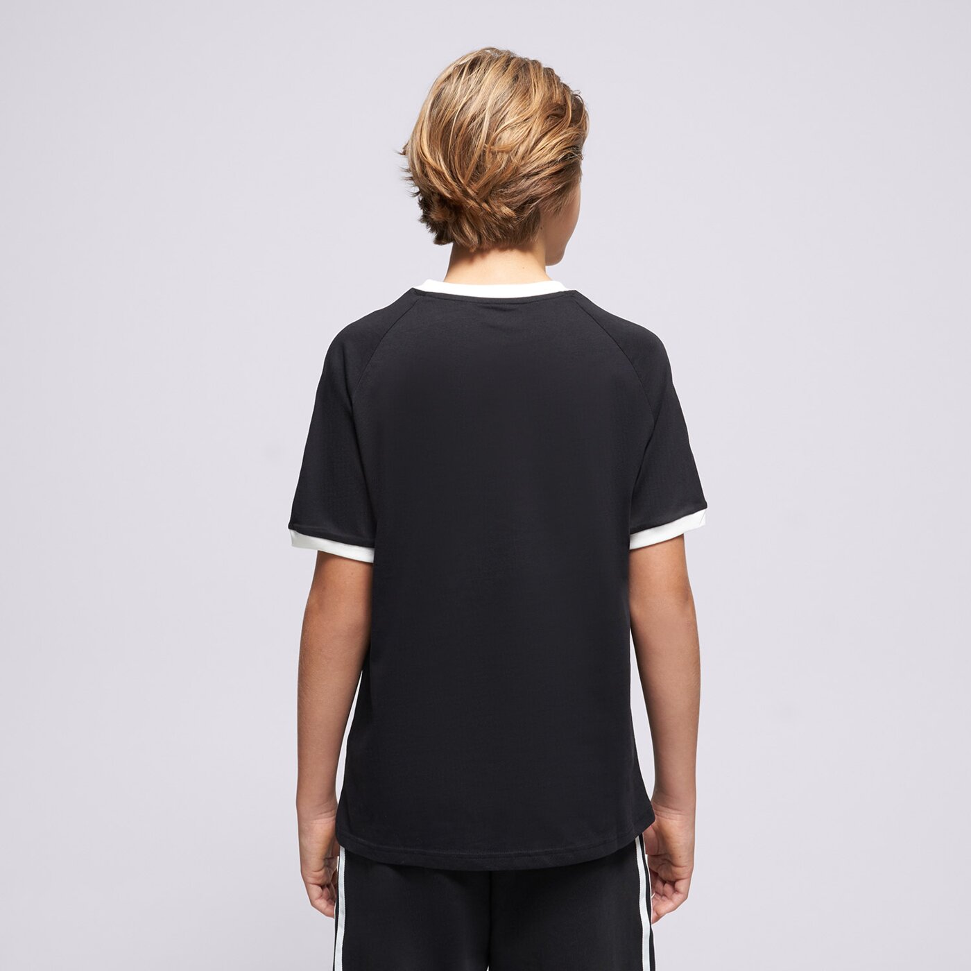 Детска тениска ADIDAS ТЕНИСКА 3STRIPES TEE ix7626 цвят черен