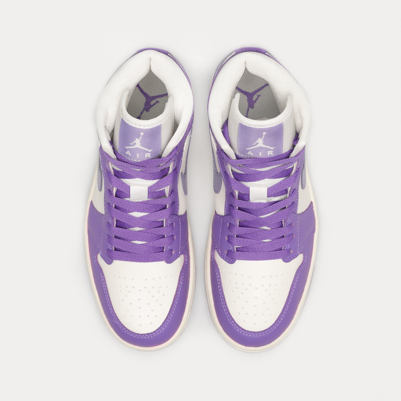 Дамски маратонки WMNS AIR JORDAN 1 MID bq6472-504 цвят виолетов