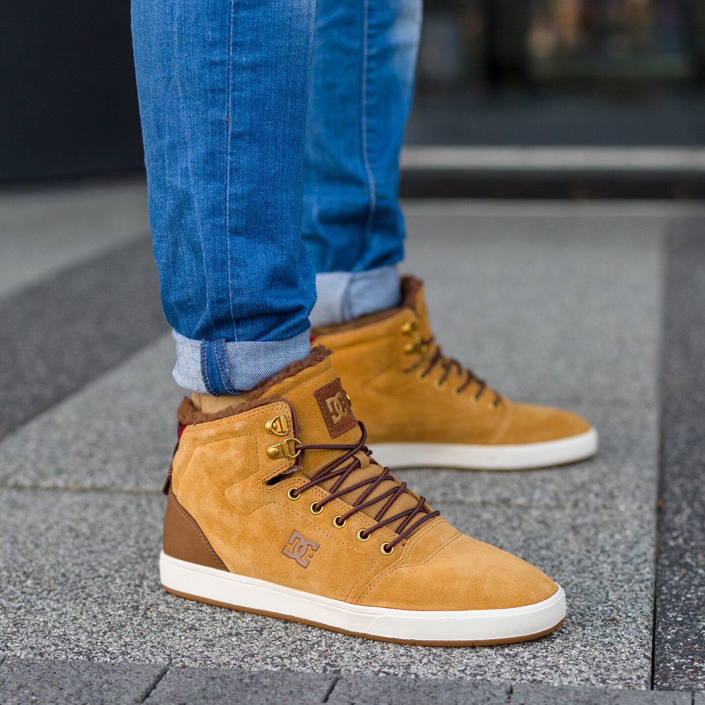 Мъжки зимни обувки DC CRISIS HIGH WNT. adys100116wd4 цвят кафяв