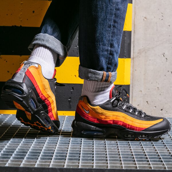 Мъжки маратонки NIKE AIR MAX 95 dc9412-001 цвят черен