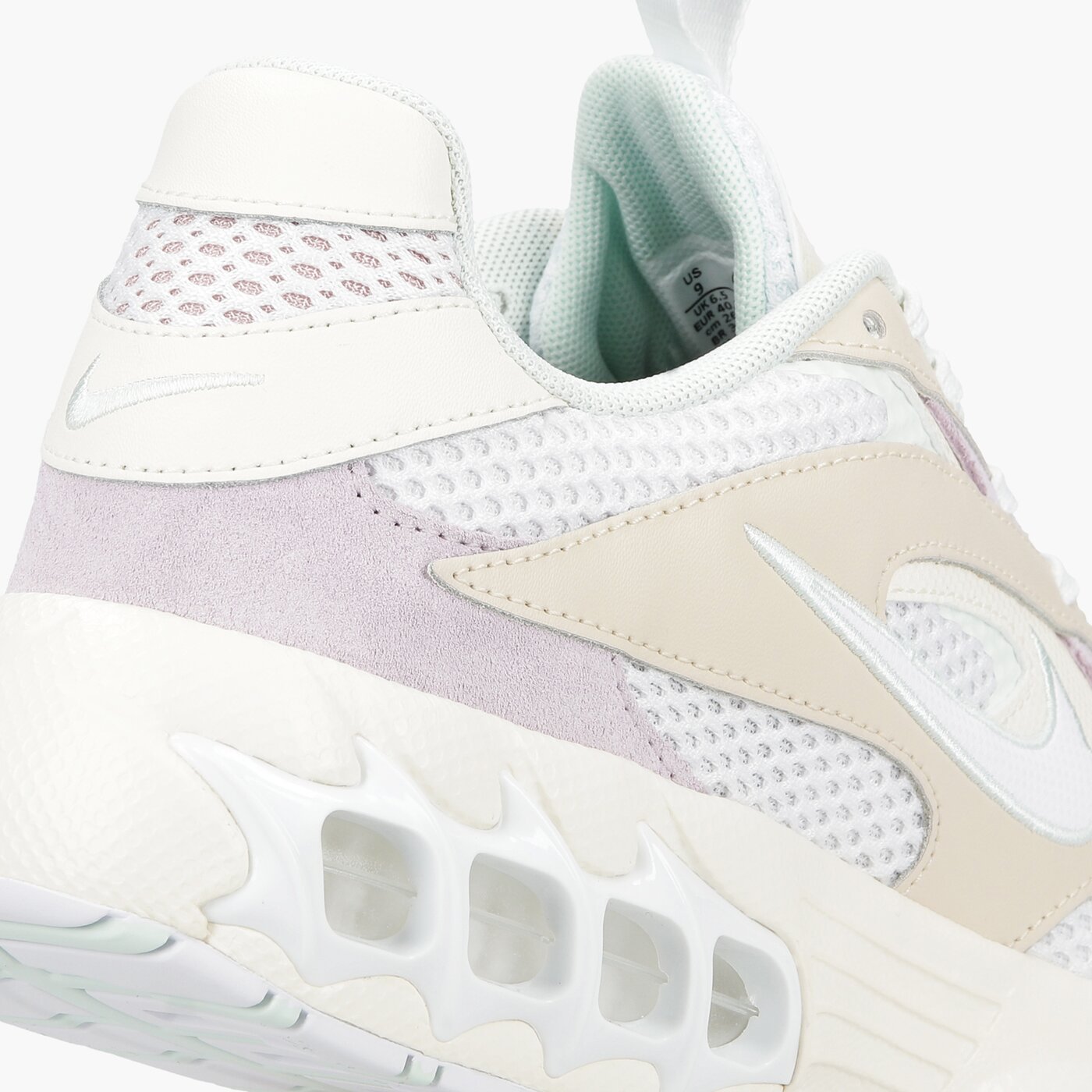 Дамски маратонки NIKE ZOOM AIR FIRE cw3876-200 цвят многоцветен