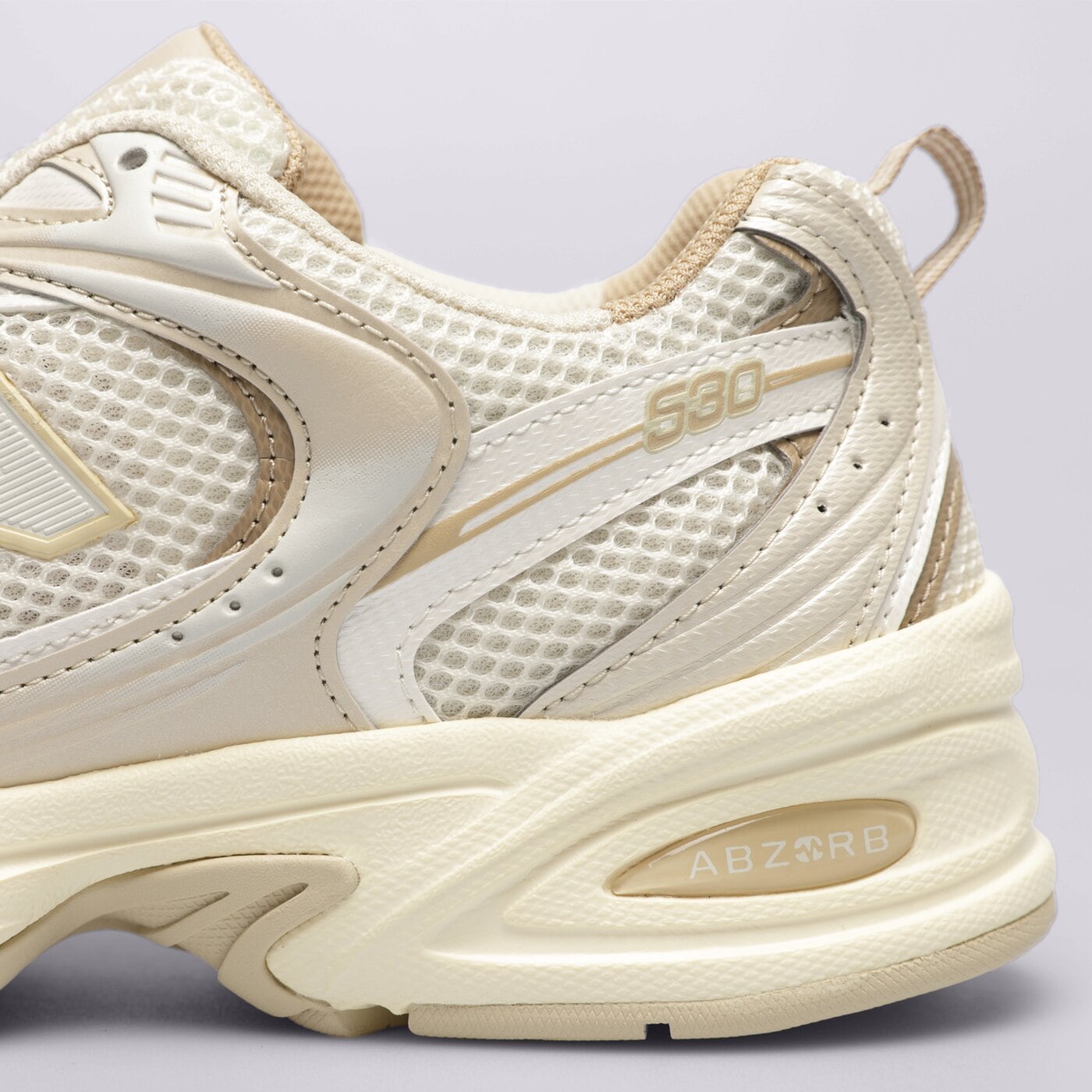 Дамски маратонки NEW BALANCE 530  mr530aa цвят бежов