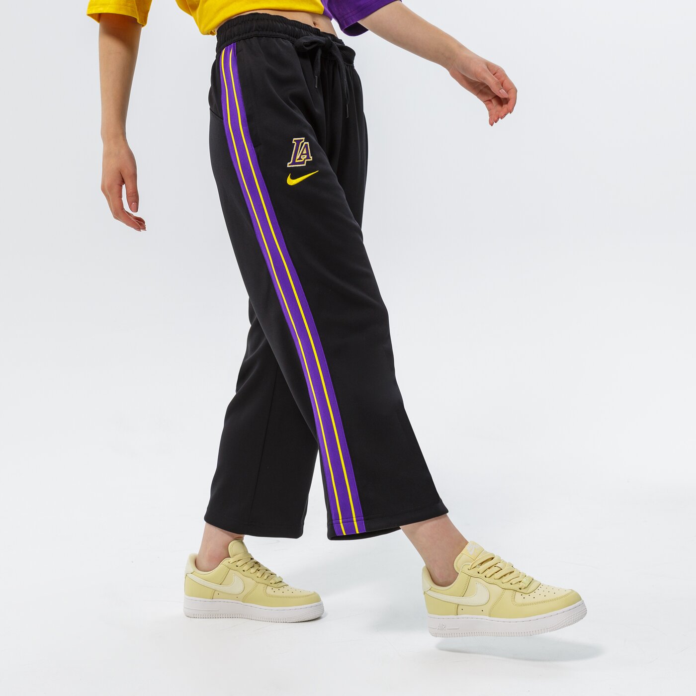 Дамски панталони NIKE ПАНТАЛОНИ LAL W NK TRKST PANT CTS 75 NBA db1420-010 цвят черен