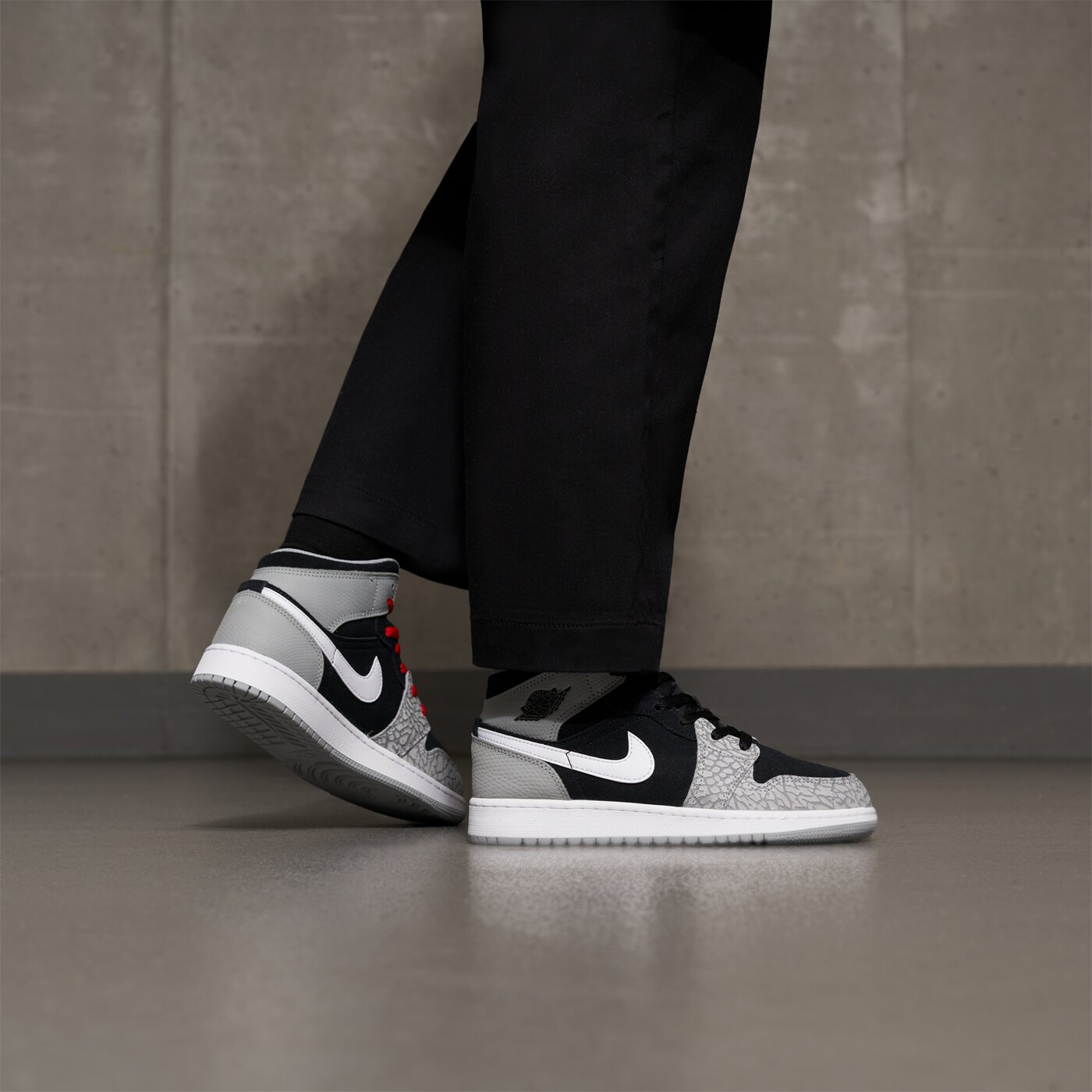 Детски маратонки AIR JORDAN 1 MID SE (GS) dm6216-016 цвят черен