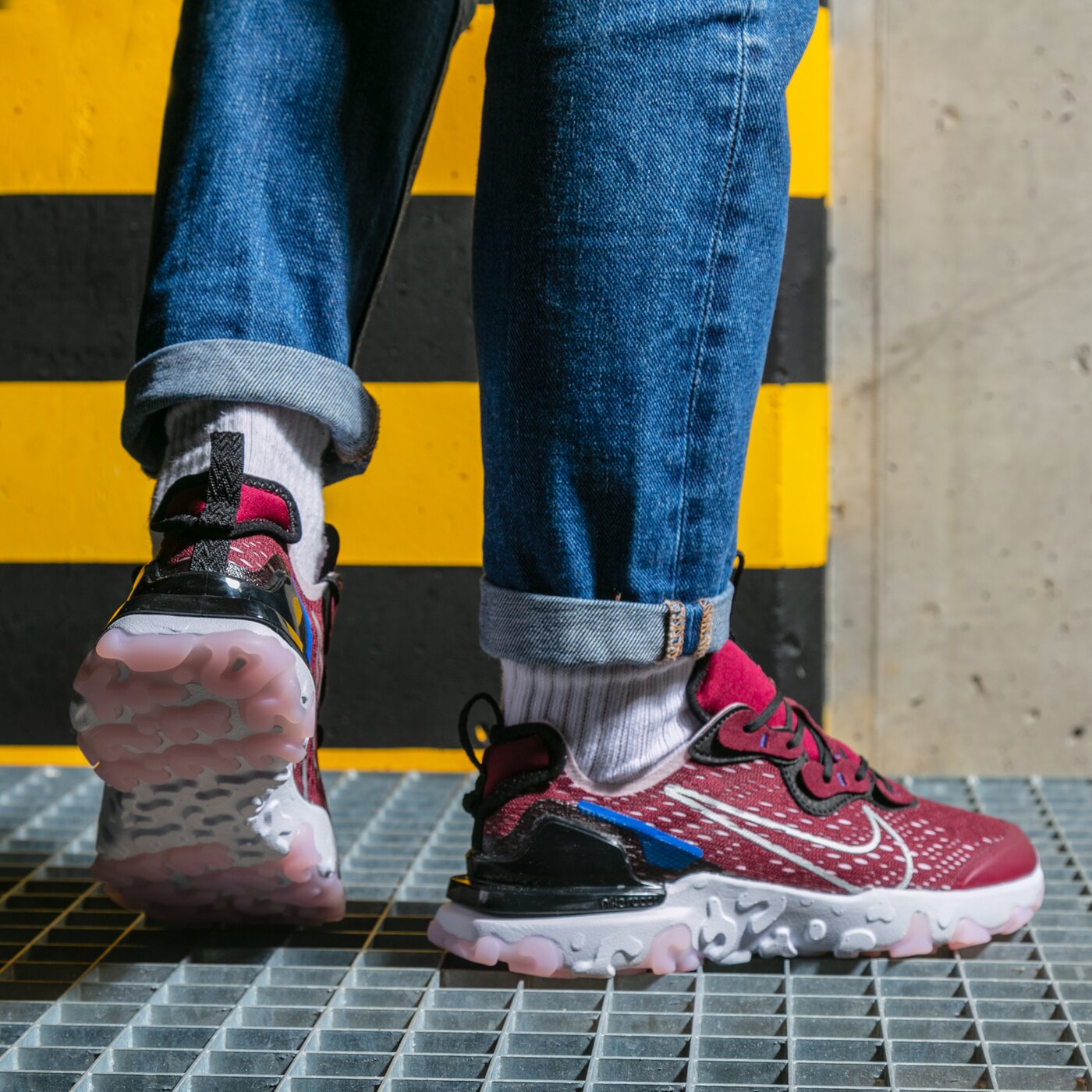 Детски маратонки NIKE REACT VISION  cd6888-600 цвят бордо