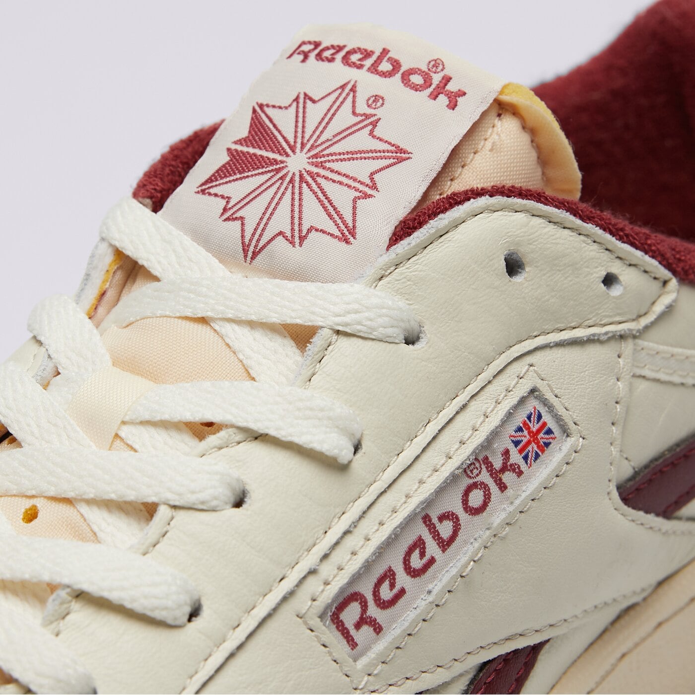 Мъжки маратонки REEBOK CLUB C REVENGE VINTAGE 100233964m цвят бял