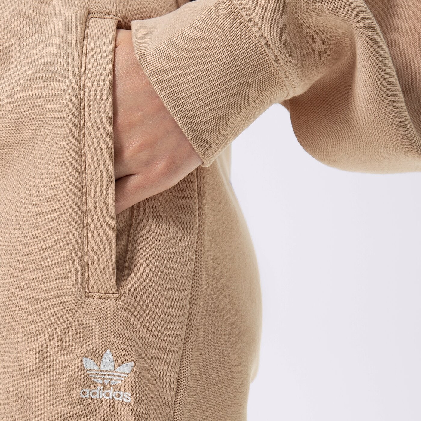 Дамски панталони ADIDAS ESSENTIAL SLIM JOGGERS  hj7850 цвят бежов