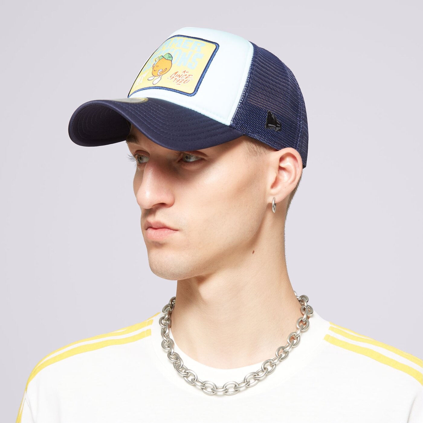 Мъжка шапка с козирка NEW ERA ШАПКА NE PATCH TRUCKER NONE 60503526 цвят тъмносин