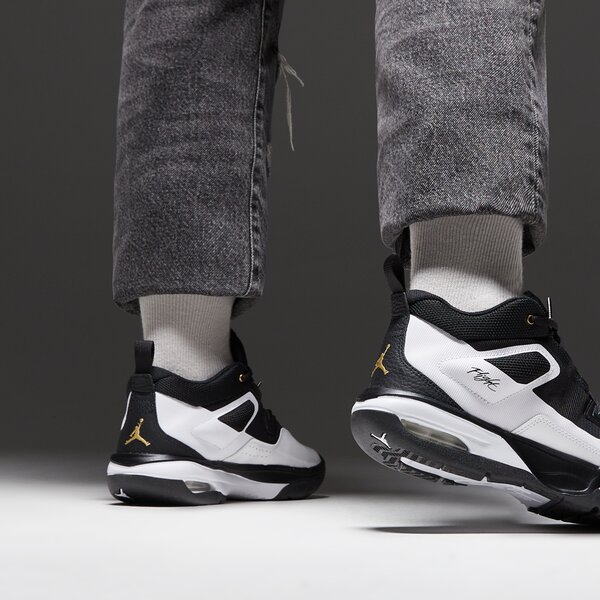 Мъжки маратонки JORDAN STAY LOYAL 3  fb1396-070 цвят бял