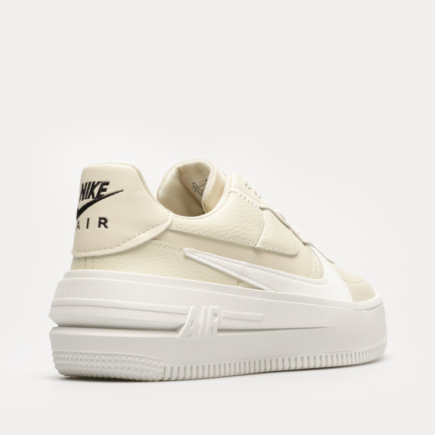 Дамски маратонки NIKE AIR FORCE 1 PLT.AF.ORM dj9946-200 цвят кремав