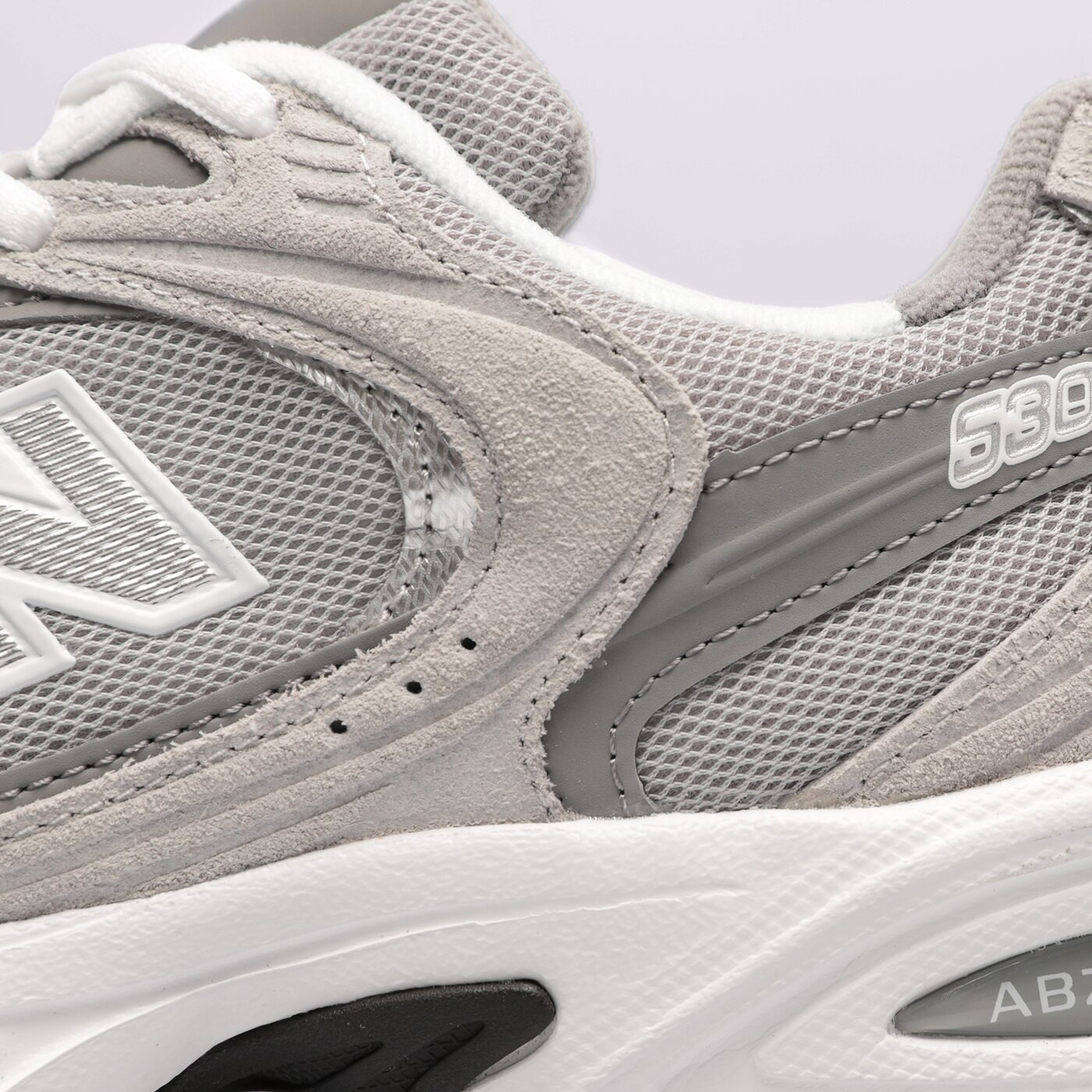 Дамски маратонки NEW BALANCE 530  mr530ck цвят сив