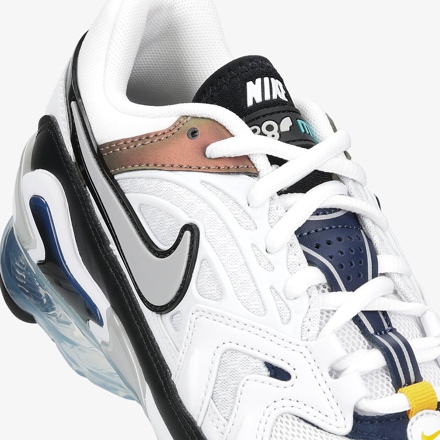 Дамски маратонки NIKE AIR VAPORMAX EVO dc9113-100 цвят бял