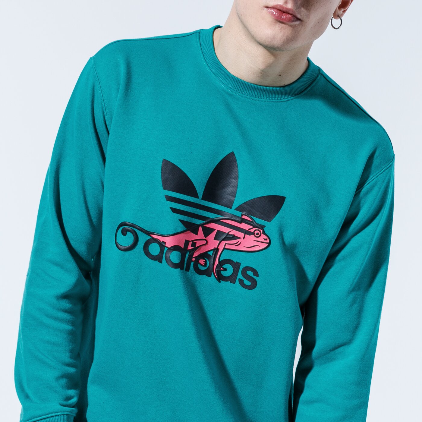 Мъжки суичър ADIDAS СУИТЧЪР SWEATSHIRT fm3702 цвят зелен