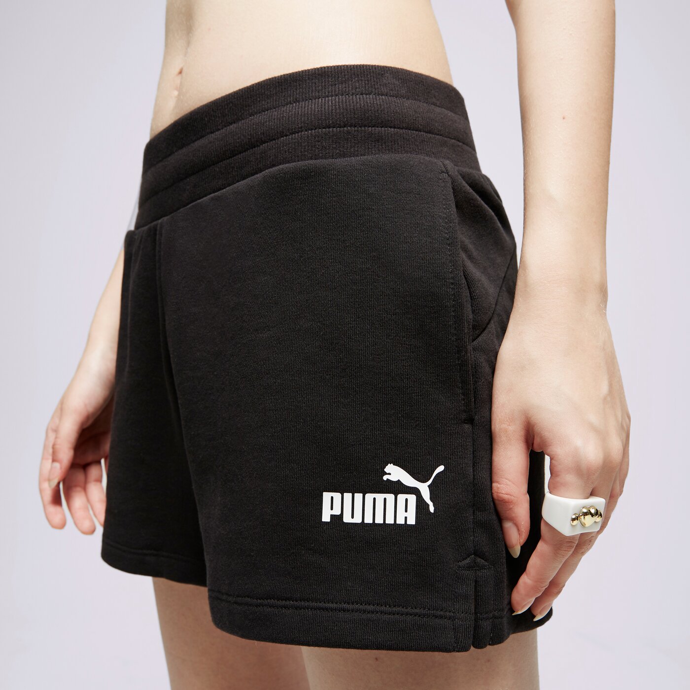 Дамски къси панталони PUMA ШОРТИ ESS 4" SWEAT TR 586824 01 цвят черен